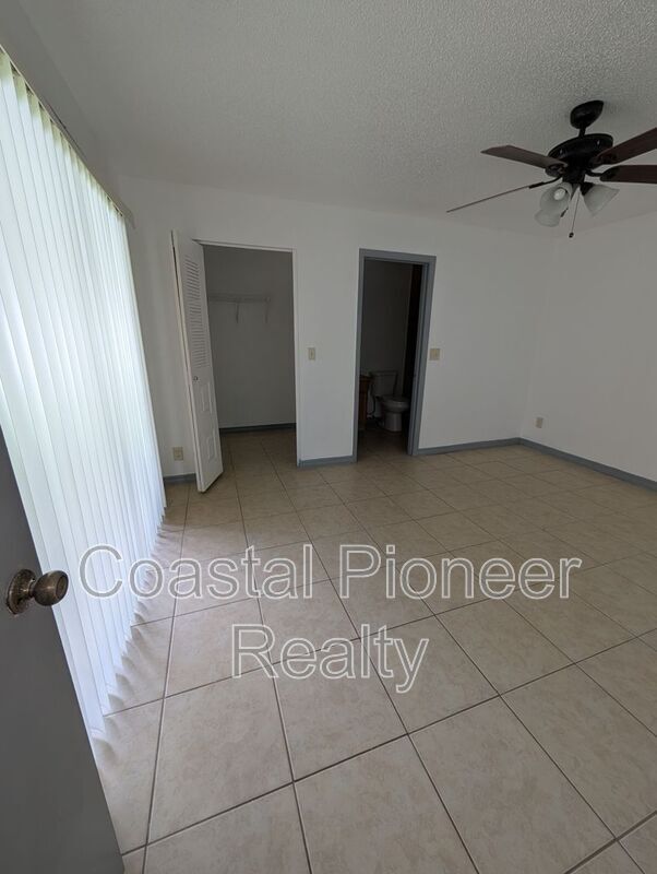 Building Photo - 1331 Coolridge Dr