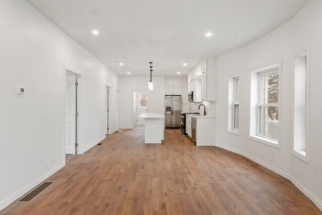 Building Photo - 19 Furber Ave