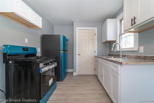 Building Photo - 9327 Schaefer Hwy