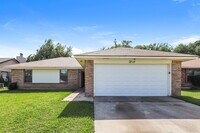 Building Photo - 2717 Paxton Pl