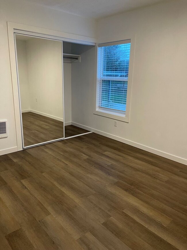 Building Photo - 3 Bedroom 1 Bath Country Home