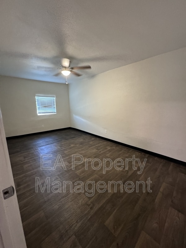 Building Photo - 419 Atrisco Dr SW