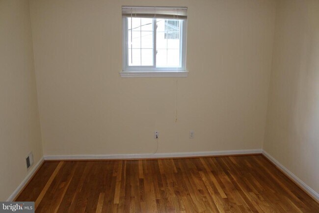 Building Photo - 8707 Greystone Pl