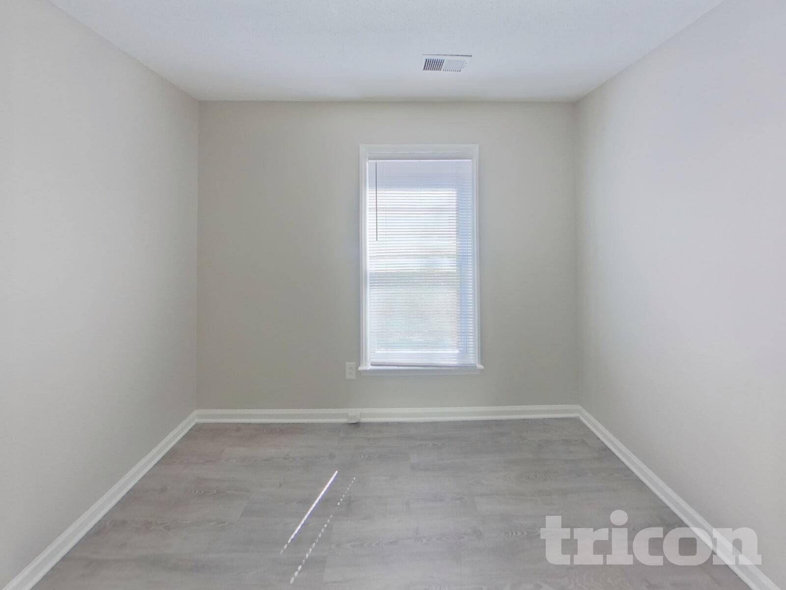 Building Photo - 3617 Rosedown Dr