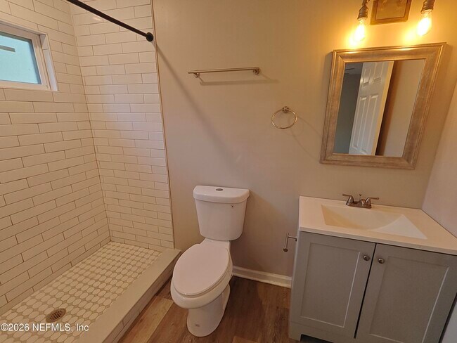 Building Photo - 8153 Thrasher Ave