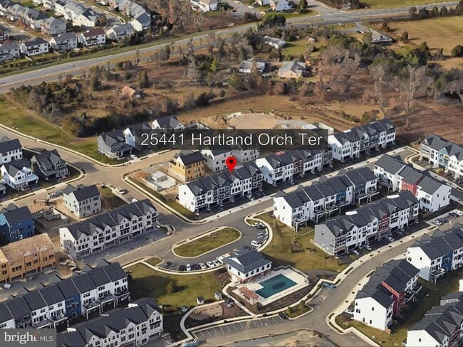Building Photo - 25441 Hartland Orch Ter