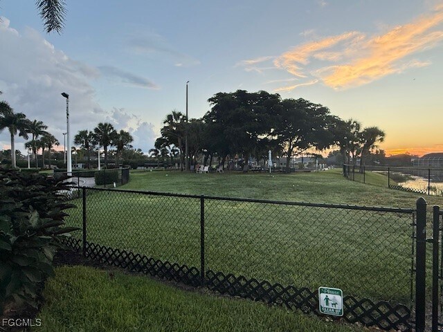 Building Photo - 8350 Trentwood Ct