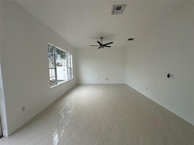 Building Photo - 1907 Cedar Arch Ln