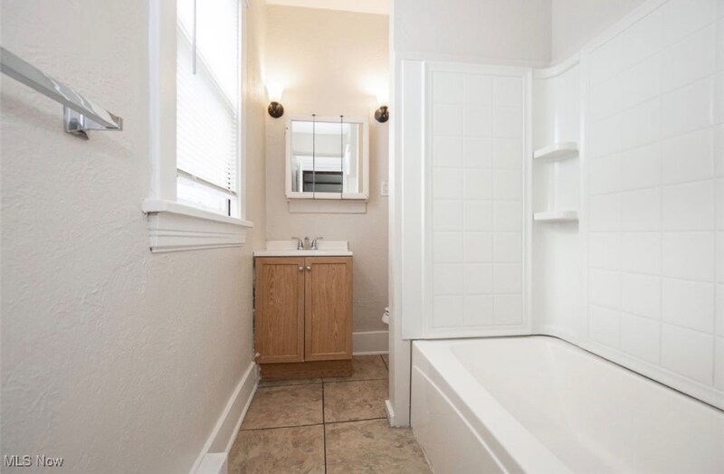 Building Photo - 518 Washington Ave