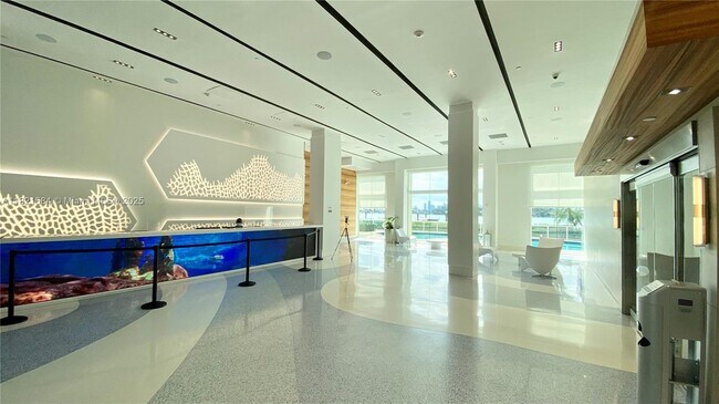 Building Photo - 650 West Ave