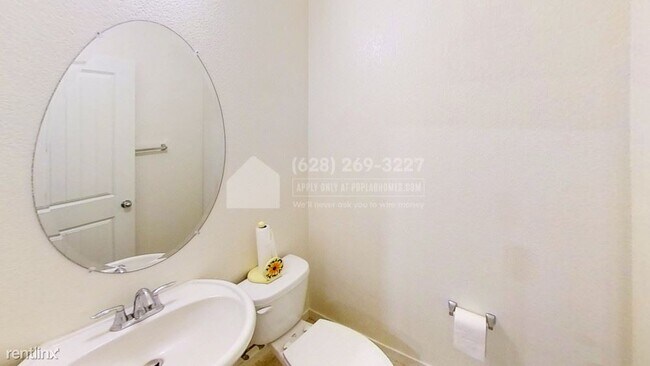 Building Photo - 3 br, 2.5 bath House - 3232 Bridgeway Drive -
