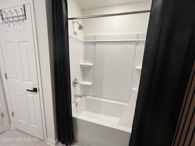 Building Photo - 7223 Hawkes Bnd St