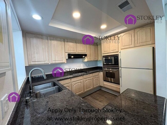 Building Photo - 1317 Canyonwood Ct