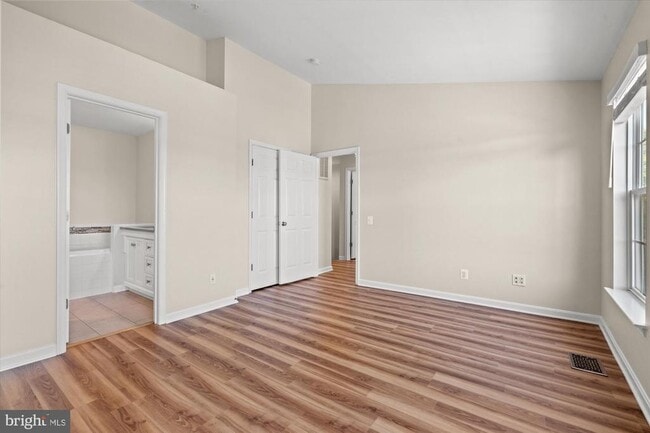 Building Photo - 220 Fallsgrove Blvd