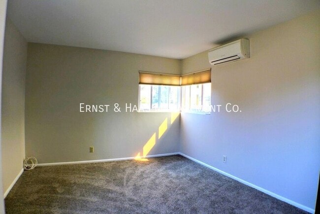 Building Photo - 3700 Weston Pl