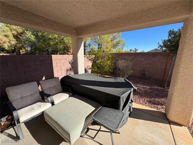 Building Photo - 2050 Towering Pines St