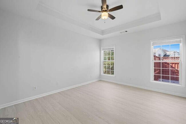 Building Photo - 4000 River Green Pkwy