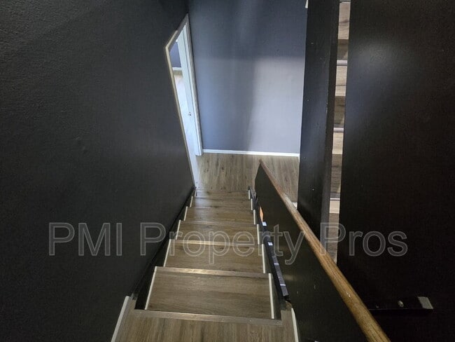 Building Photo - 8842j N 95th St