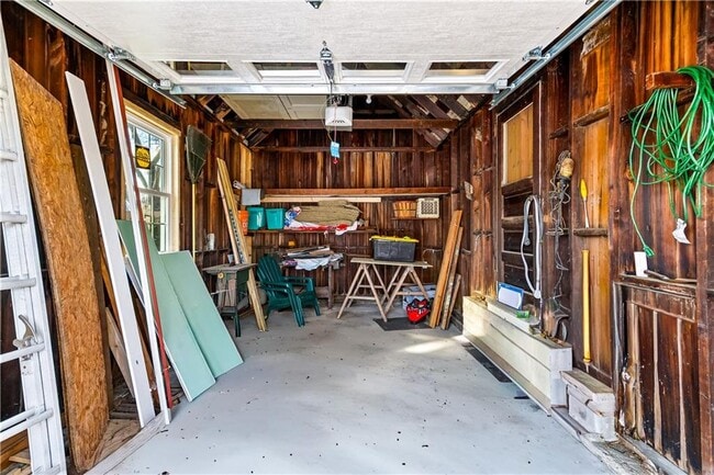 Building Photo - 111 Canna St