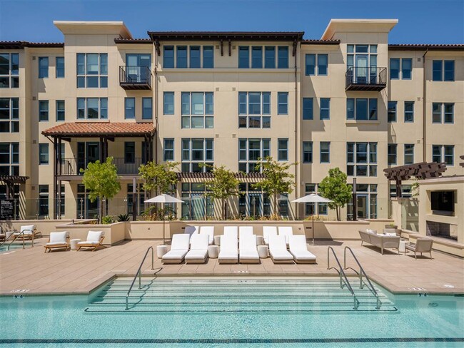 Building Photo - Springline