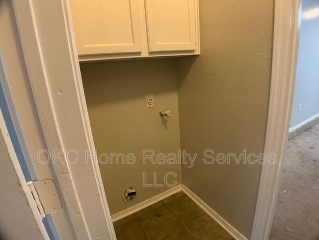 Building Photo - 1314 Pennington Ave