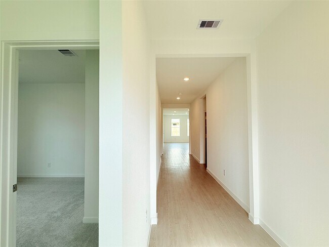 Building Photo - 16538 Mesquite Fld Dr