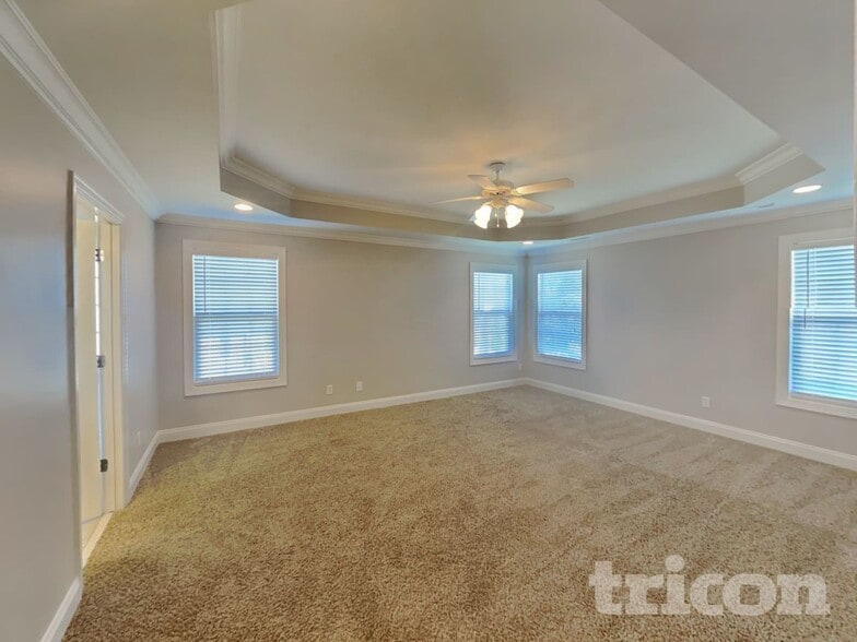 Building Photo - 3228 Genoa Dr