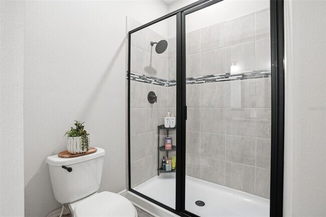 Building Photo - 7848 Somersworth Dr