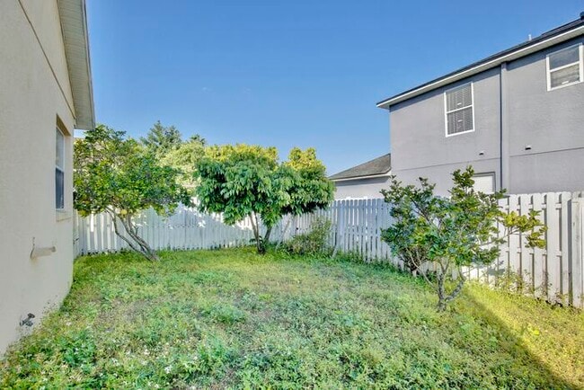 Building Photo - Lovely 3/2 Spacious Home and a 2 Car Garage in Deans Reserve - Orlando!