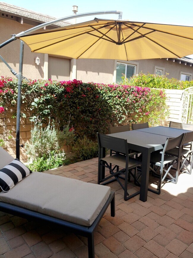 Building Photo - 6 Loch Ness Lake Ct