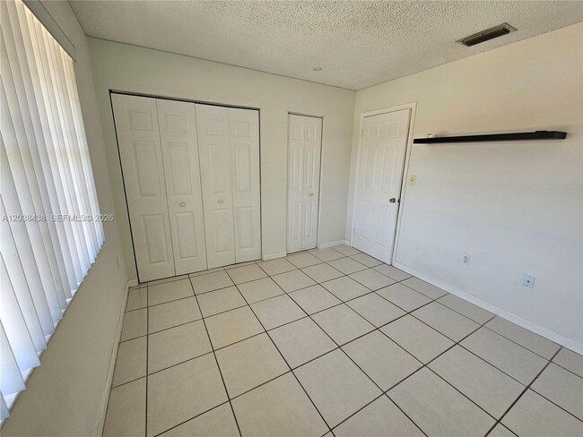 Building Photo - 15665 SW 74th Cir Dr