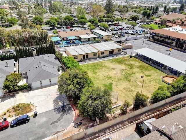 Building Photo - 404 E Glendale Dr