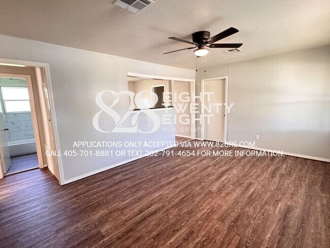 Building Photo - *AVAILABLE NOW* 3 BED/1 BATH SINGLE FAMILY HOME IN DEL CITY!