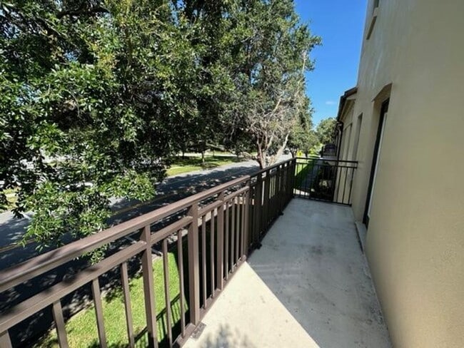 Building Photo - Iconic 2 story corner condo at the Terraces of Celebration. Completely renovated 2 Bedroom, 2 Bat...