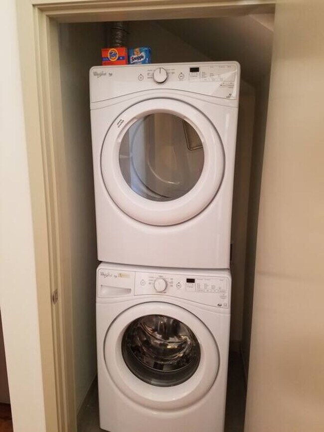 Building Photo - 1200 N 62nd St