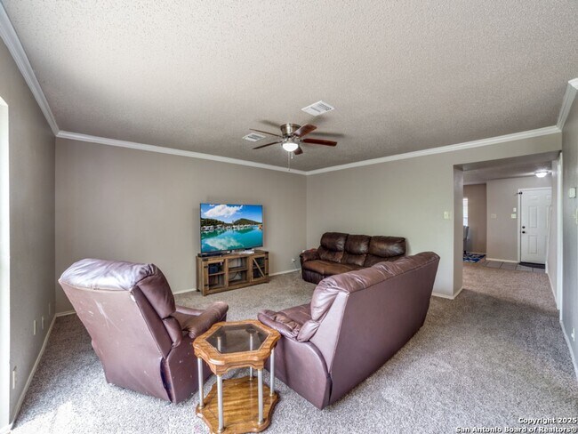 Building Photo - 3 Bedroom/2.5 Bath Northwest Crossing Subd...