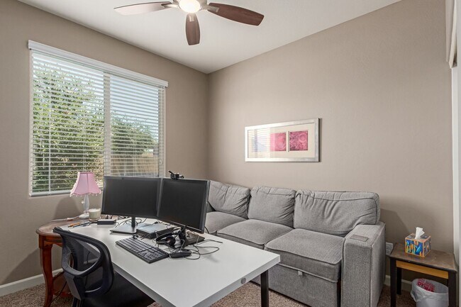 Building Photo - STUNNING 2 story home in Mesa! Plenty of s...