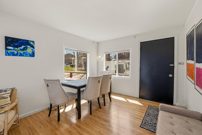 Building Photo - 446 N Powers St