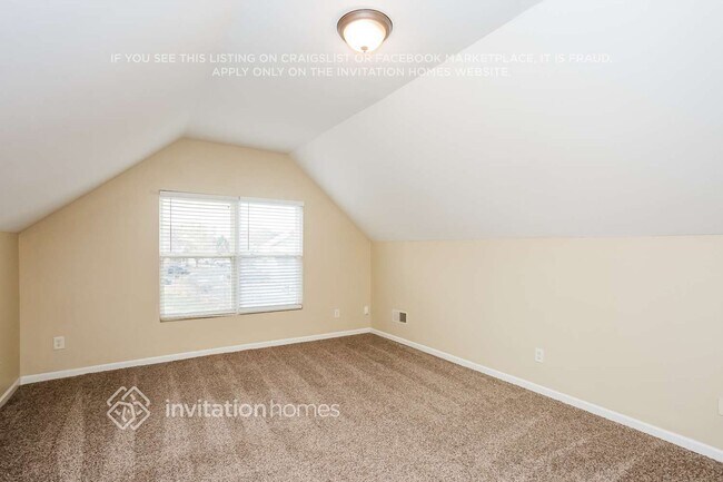 Building Photo - 3000 Moonstone Ln