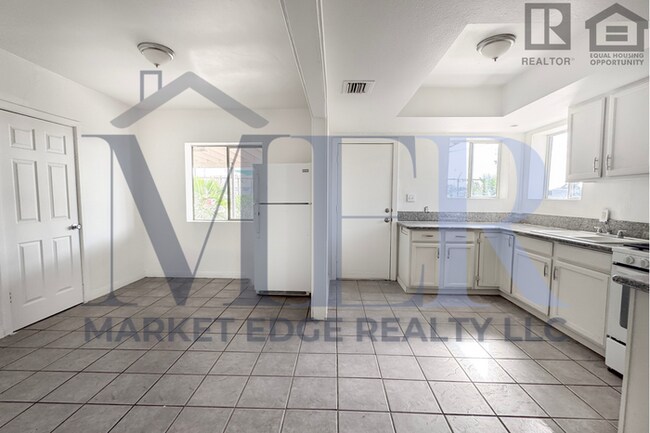 Building Photo - 2Bed/1Bath House at McDowell/32nd St! NO CREDIT, NO BACKGROUND, NO RENTAL HISTORY CHECK!