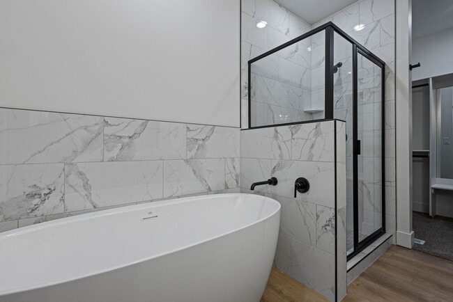 Building Photo - NEW BUILD 3-BED, 2-BATH UPSTAIRS DUPLEX UN...