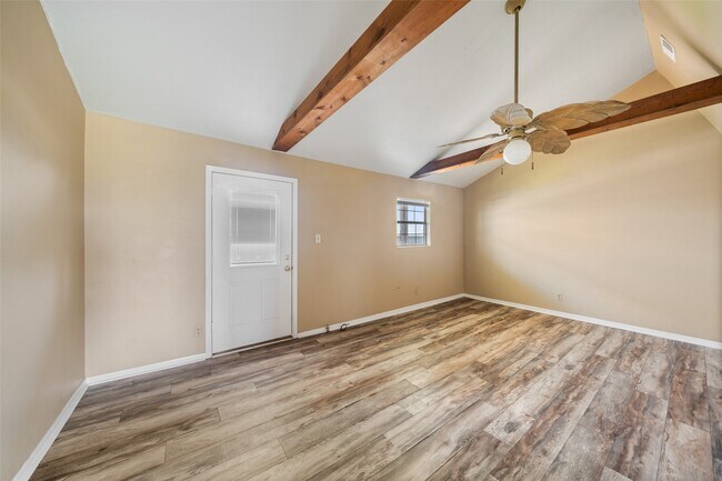 Building Photo - 7102 Terrasso Dr