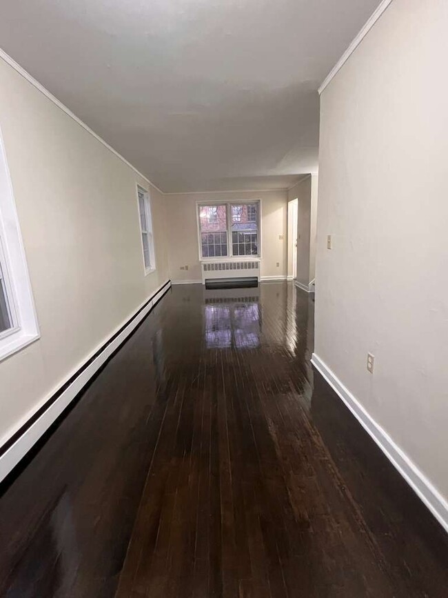 Building Photo - 271 Pennsylvania Ave