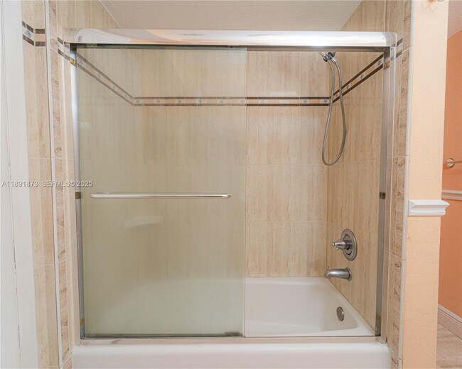 Building Photo - 430 NE 145th St