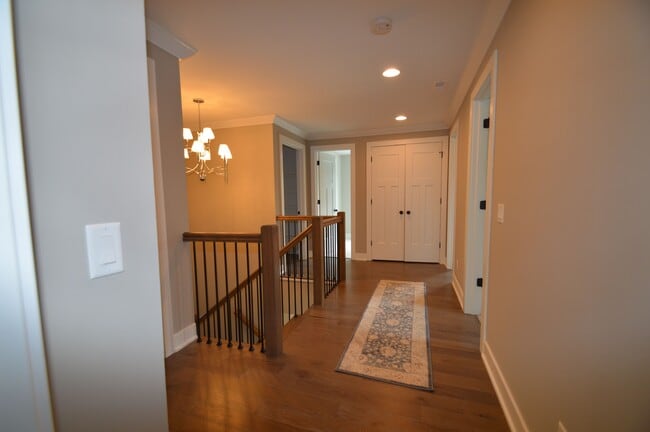 Building Photo - 9324 Old Plainfield Rd