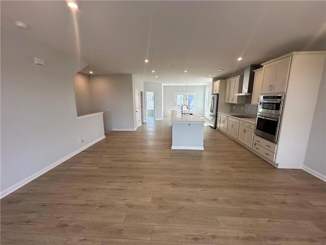 Building Photo - 352 Skylar Ct SE