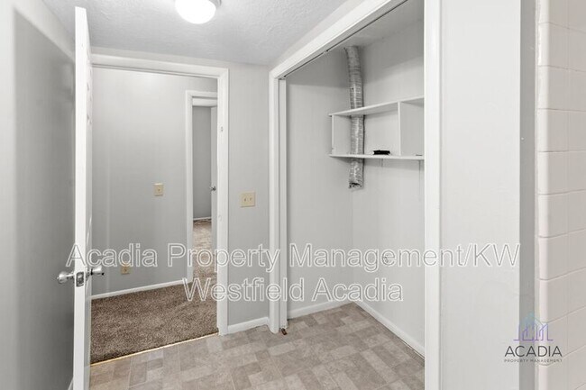 Building Photo - 2360 N 250 W