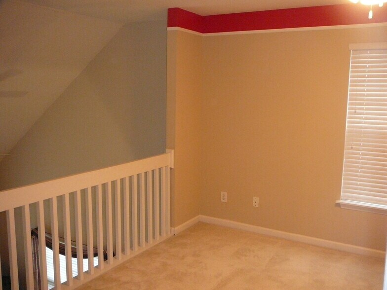 Building Photo - 6511 Bellcross Trl