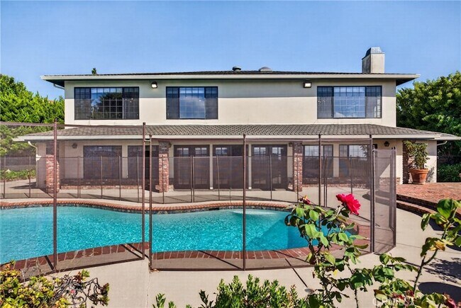 Building Photo - 28917 Scotsview Dr