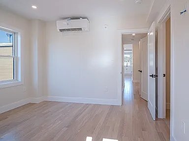 Building Photo - 59 Gove St